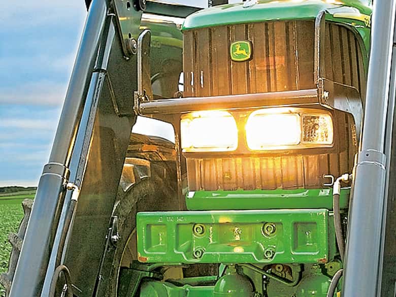 Traktor: Besser mit Licht unterwegs  Wochenblatt für Landwirtschaft &  Landleben